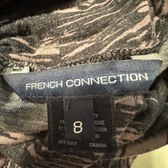 French Connection Black and Cream Long Sleeve Dress cuff has sequins and zipper - Picture 10 of 14